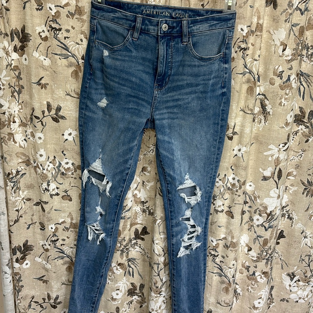 American Eagle skinny jeans